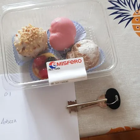 شقة Of 3 In The Area Near To The Center Of *