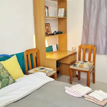 Of 3 In The Area Near To The Center Of