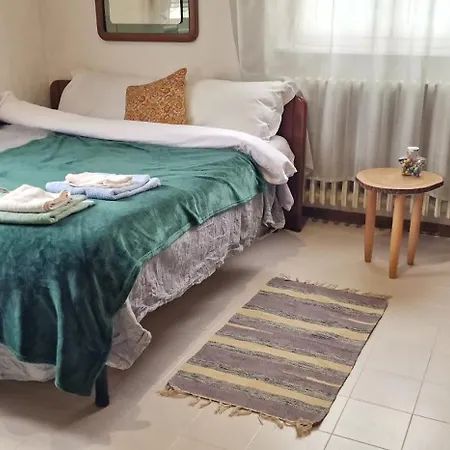 Of 3 In The Area Near To The Center Of بيرودجا