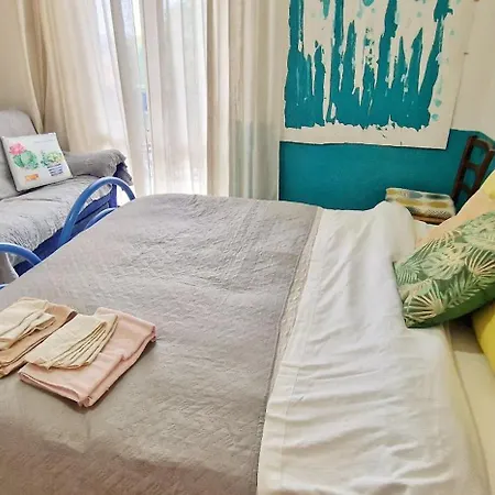 شقة Of 3 In The Area Near To The Center Of *