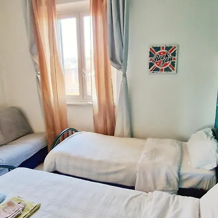 Of 3 In The Area Near To The Center Of *