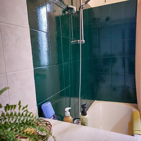 شقة Of 3 In The Area Near To The Center Of بيرودجا