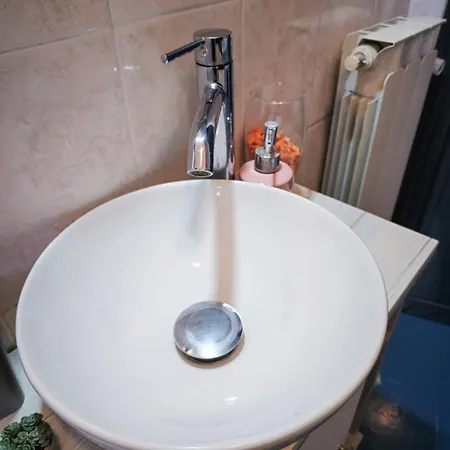 Of 3 In The Area Near To The Center Of *