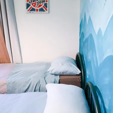 Apartament Of 3 In The Area Near To The Center Of *